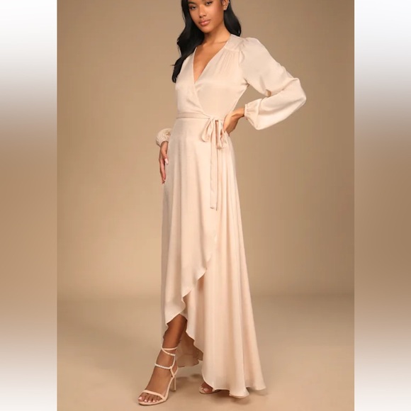 Lulu’s Endless Moments Light Peach Satin Long Sleeve Wrap Maxi Dress, Sz XL, NWT - Picture 2 of 12